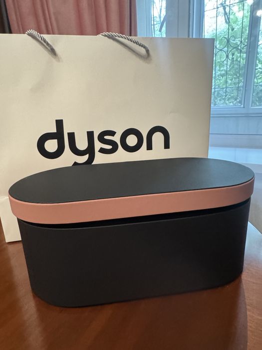 Dyson фен продам