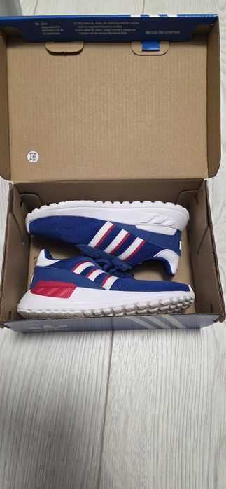 Adidasi Adidas originali marimea 26 jumatate ca noi