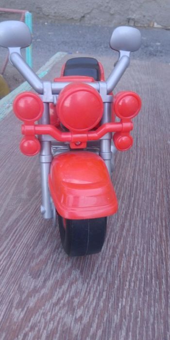 Продаю игрушки в отличном состояние