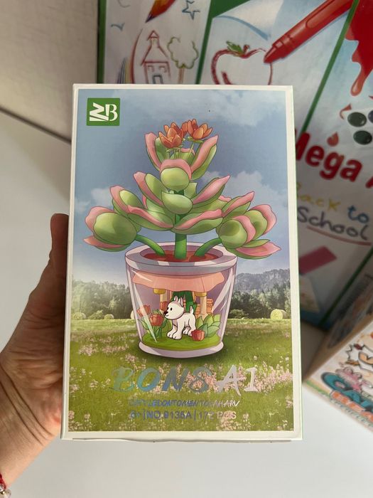 Лот играчки - Комплект за рисуване в куфар 168 части, игра Лабубу и 3D конструктор цвете