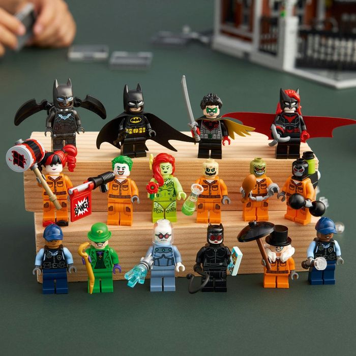 Lego 76300 Аркам Асайлъм , Lego Batman,  Lego DC Arkham Asylum 76300,  2953 части