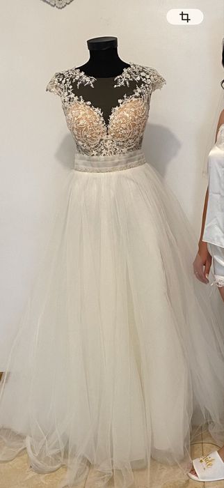 Rochie mireasa.