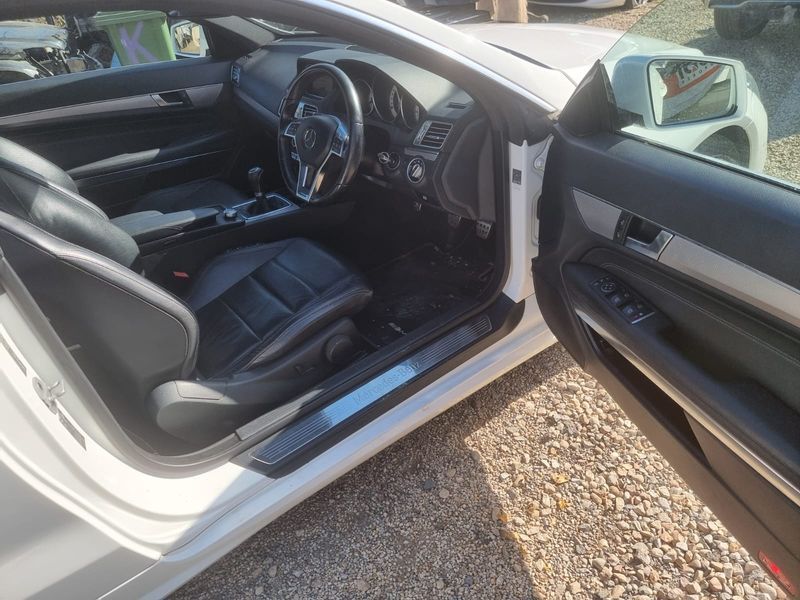 Mercedes E220 W207 facelift AMG packet 2014г. на части

Състояние: За