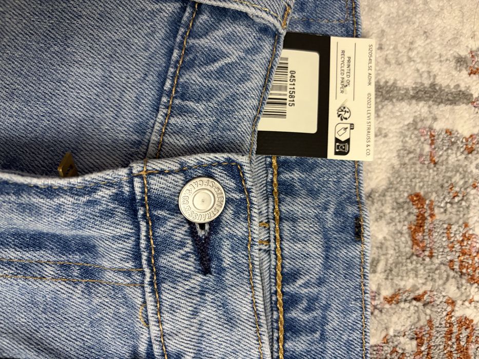 новые джинсы levis