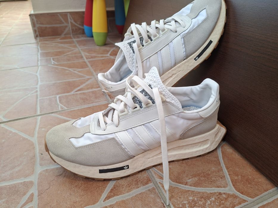 Маратонки Adidas 45