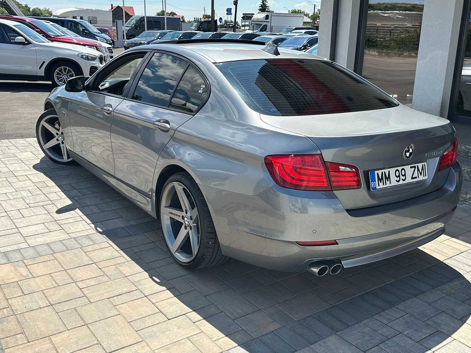 BMW 5 Series 2011 — imagine 5