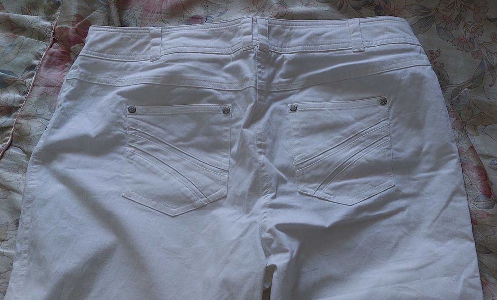 Джинсовые белые капри, штаны белые х/б