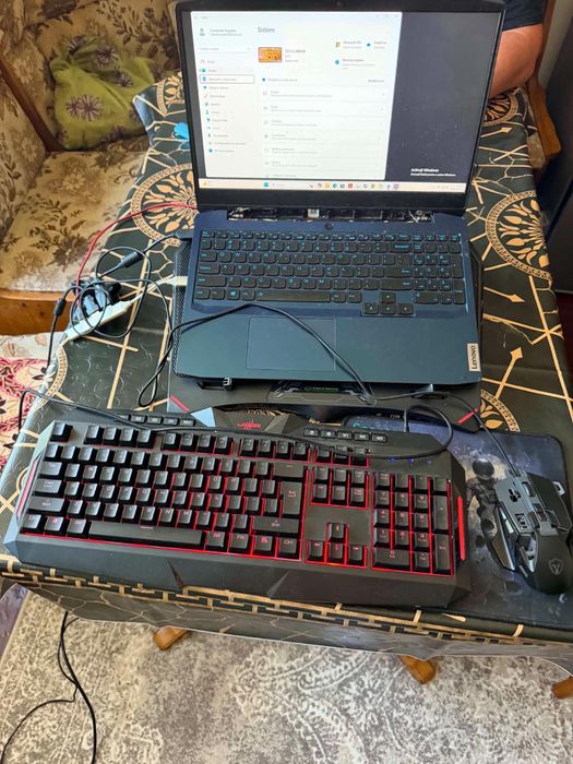 Laptop lenovo gaming ideapad 3 plus accesorii