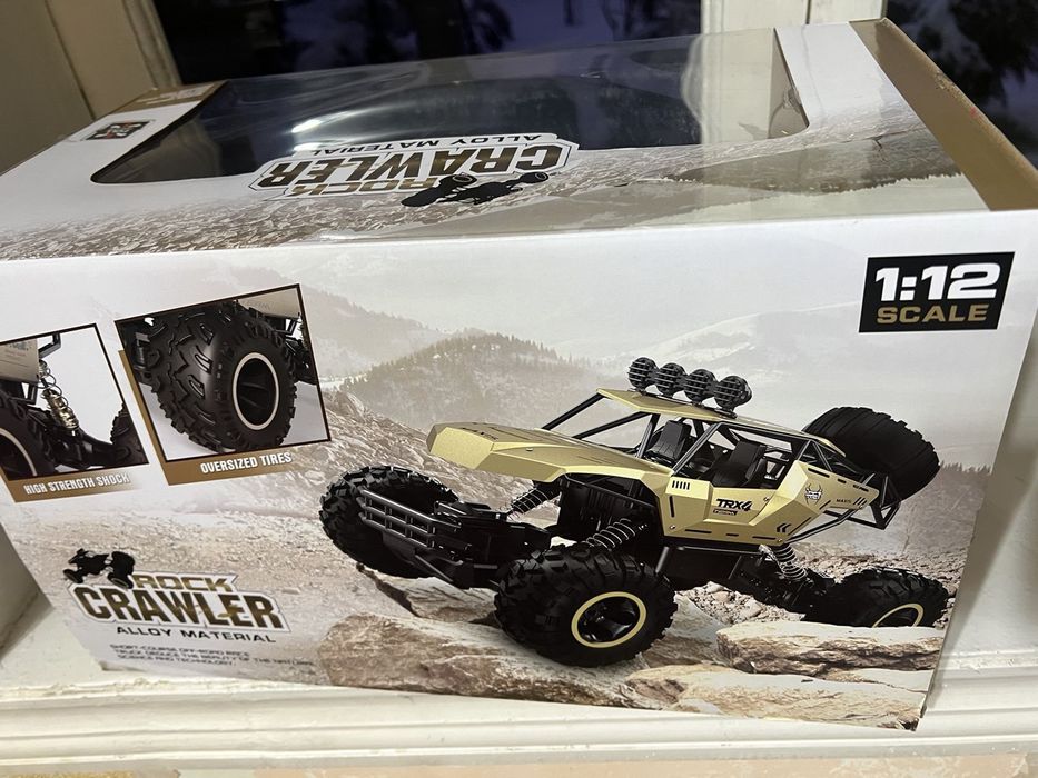 Машинка игрушка с пультом