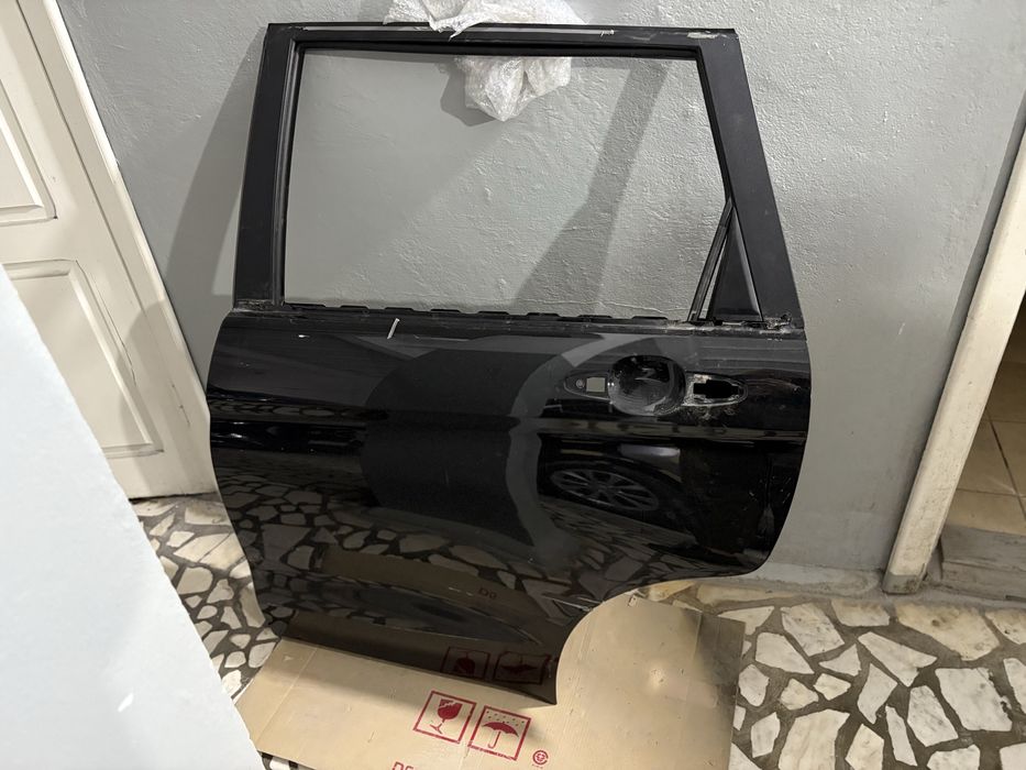 Продам дверь задняя левая