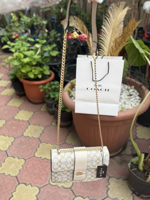 Geanta Coach punga de cadou inclusa