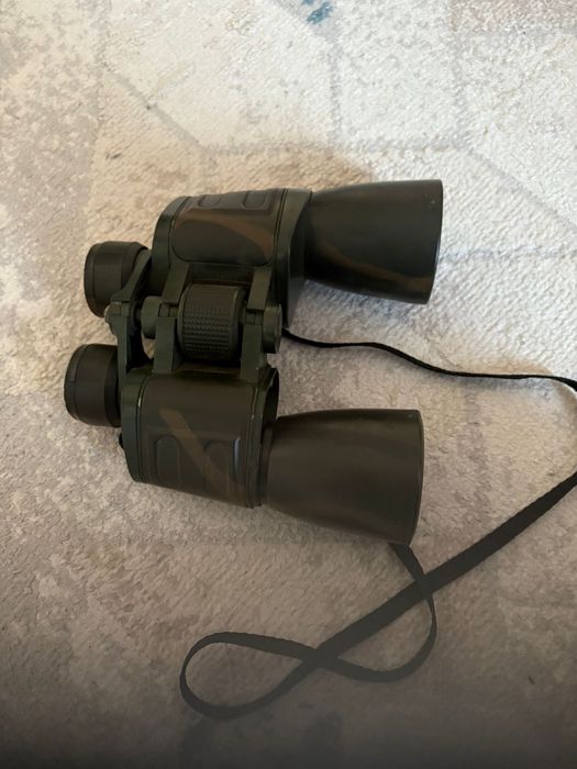 Бинокль в хорошем состояние