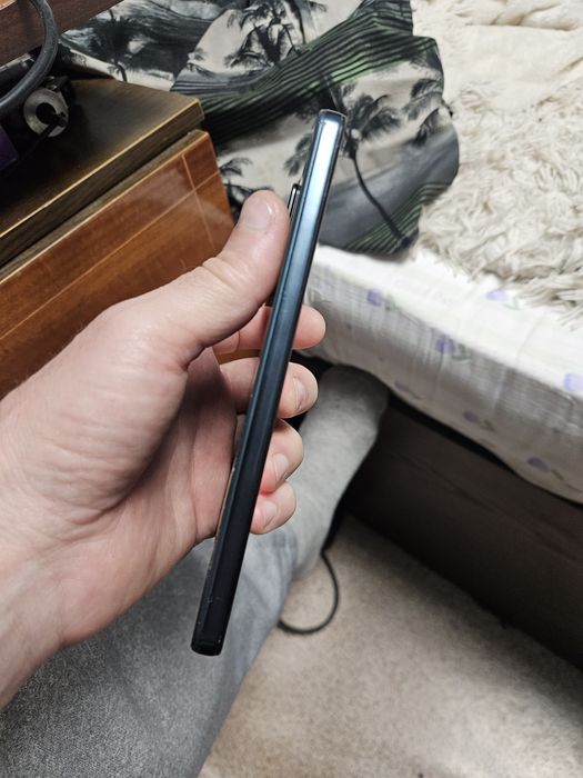 Продам xiaomi redmi note 11 pro plus 5G