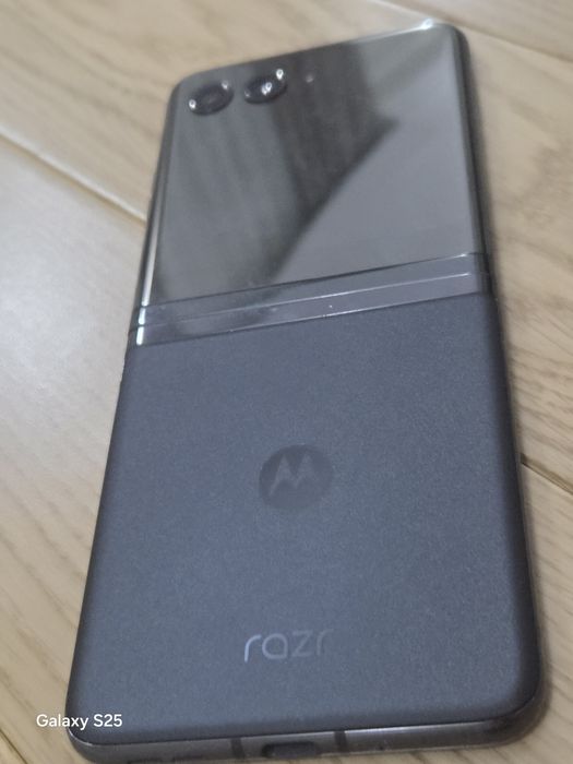 Обмент Motorola razr 40 ultra ИДЕАЛ