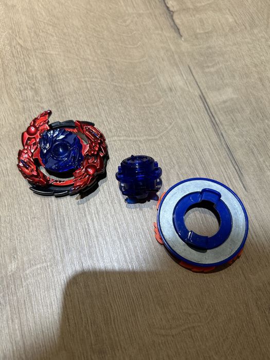 Бей блейд 1 штука