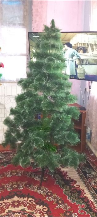 Продам новогоднию елочку