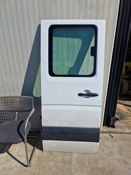 Usa stanga portiera spate mercedes sprinter doka 2017 fara rugina