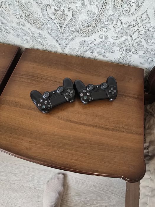 Плейстейшн 4 про