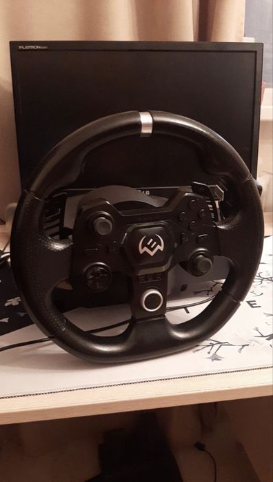 Руль для гонок вождения и немного дрифта