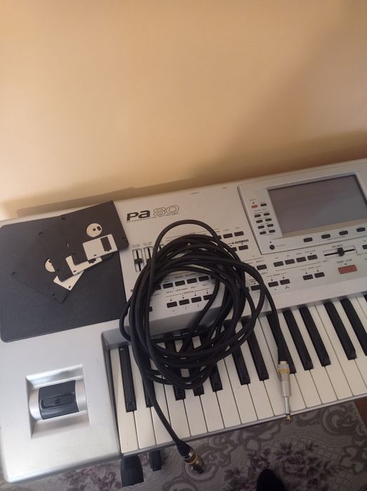 Синтезатор Korg Pa80 professional
