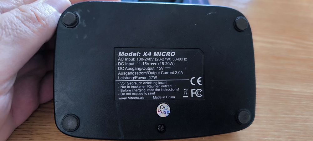 Hitec mulți cahrger  X4 micro