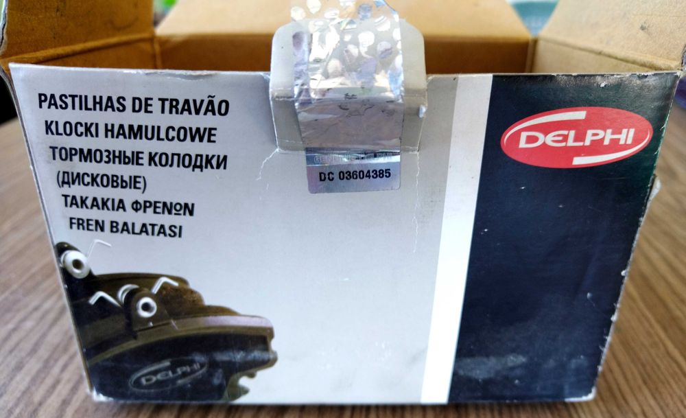 Предни спирачни накладки DELPHI, ЗА CITROËN SAXO И PEUGEOT 106