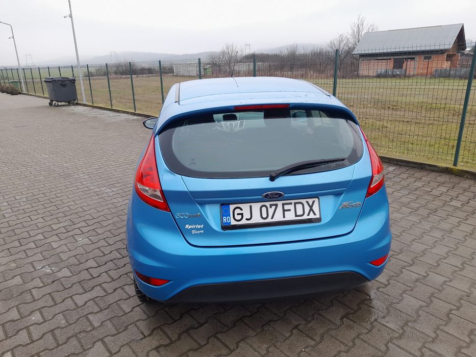 FORD Courier 2010 — imagine 5