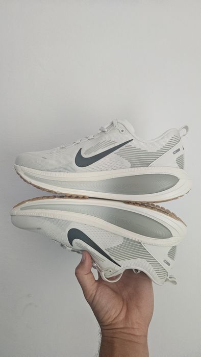Nike Air Zoom Vomero 18 Running originali