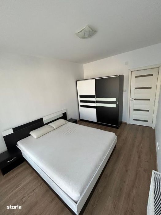 Apartament cu 3 camere, 64 mp, zona Republicii