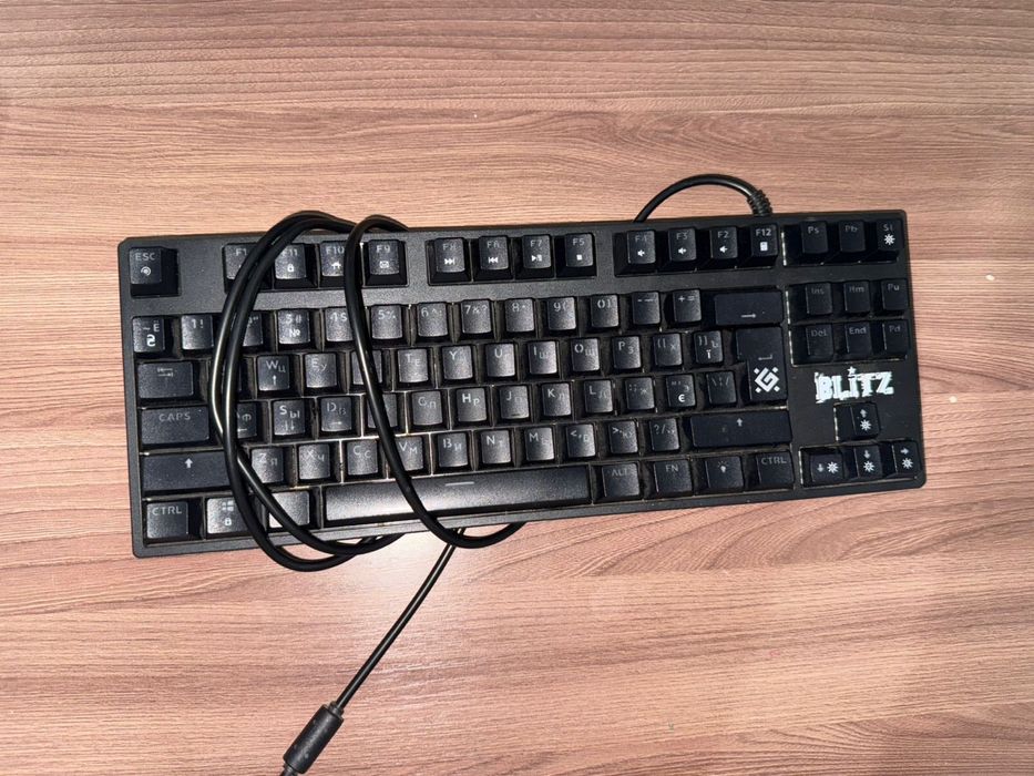 Продам мышку Aula sc580se