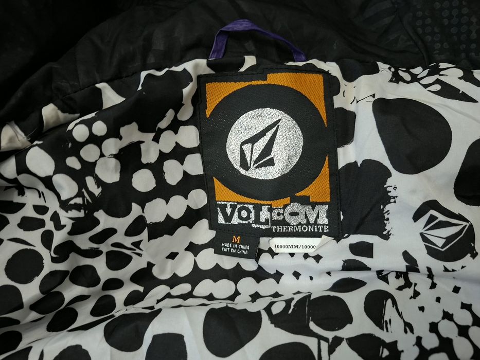 Volcom-Ориг.Дамско пухено ски яке!