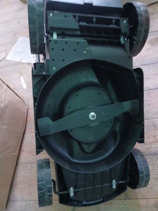 Masina de tuns iarba electrica cu 2 acumlator