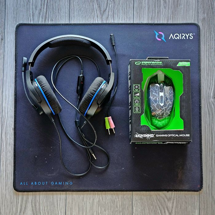 Kit Gaming Buget: Căşti HyperX + Mouse LED + Mousepad AQIRYS