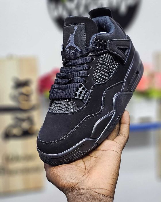Jordan 4 BLACK-CAT - Nou - 36-44 ( colet cu verificare )