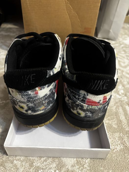 Кроссовки Nike SB Dunk Low Supreme Rammellzee