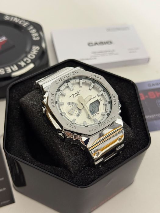 Ceas Casio G-Shock GM-2110D-7AER