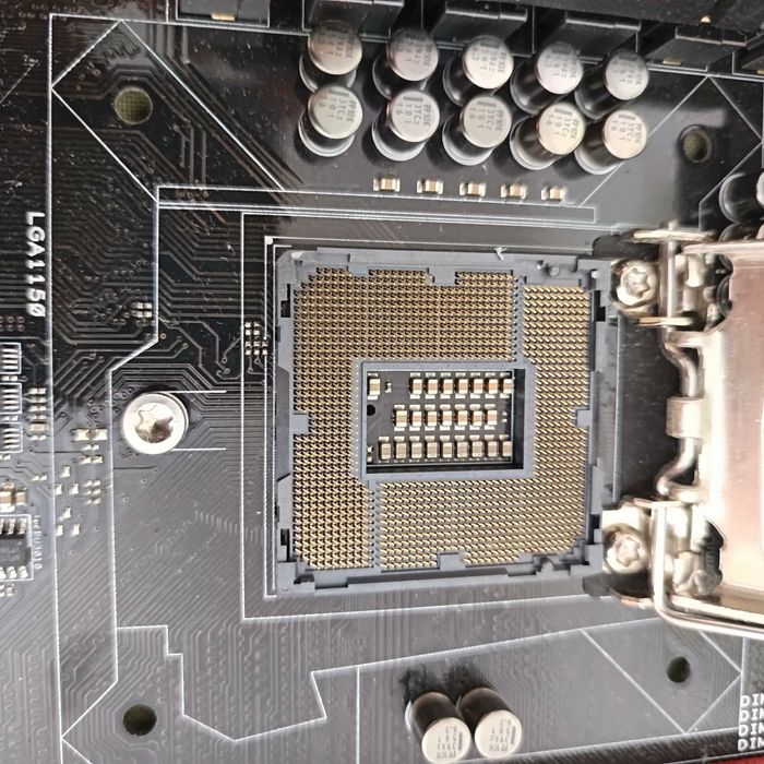 Placa de baza Gaming Asus Maximus VI Hero generatia 7 soket 1150