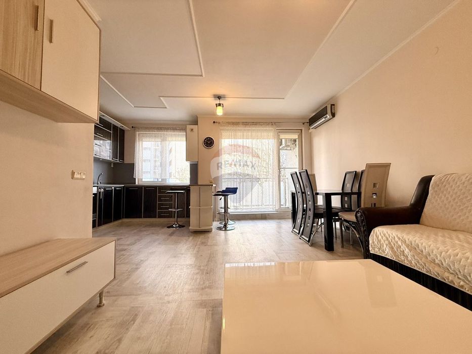 Продава се Тристаен апартамент в Варна, Окръжна болница - 107 кв.м за 1359 €/кв.м - Снимка #1