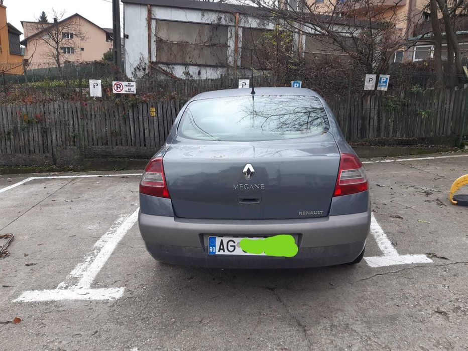 Mașină Renault Megane