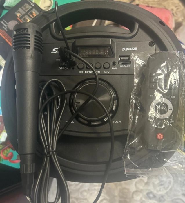 Boxe portabile 2 bucati