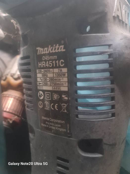 Vând Makita demolator