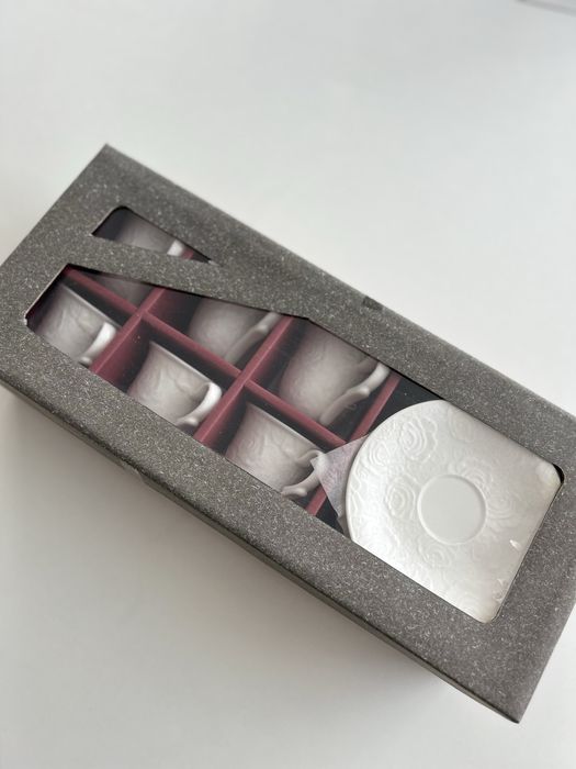 Керамичен сет от 12 части.