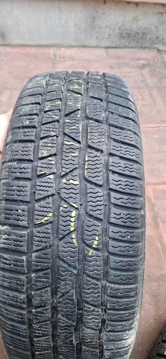 Гуми Continental 215/60/16 ..