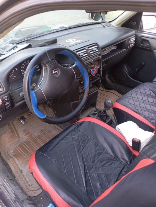 Продам Опель Вектра