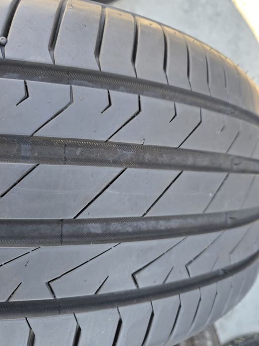 Anvelope vara 245 40 19