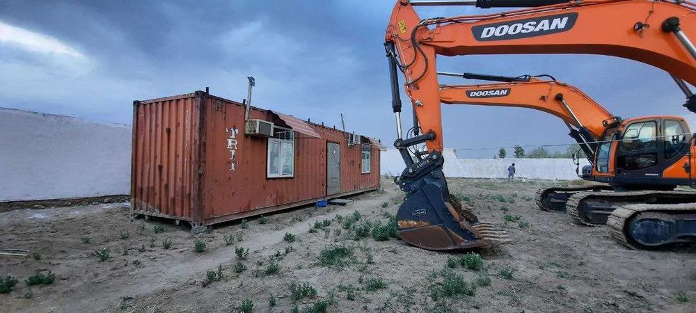 Аренда и различные услуги ЭКСКАВАТОРА