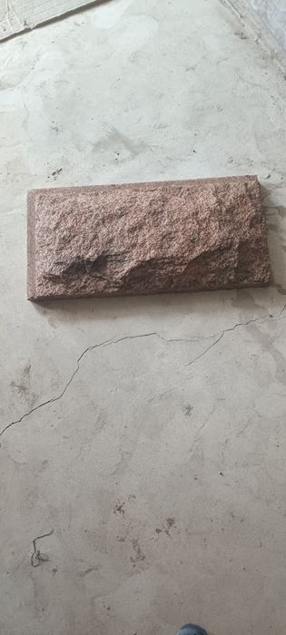 Камень Гранит 30х60см