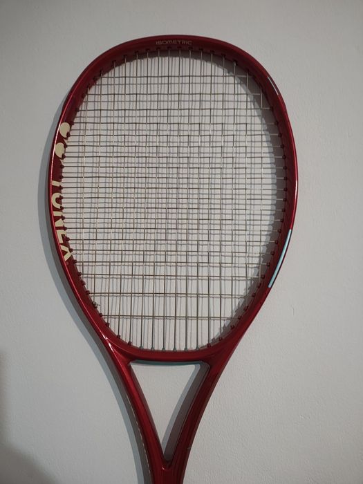Rachetă Yonex Vcore 100D