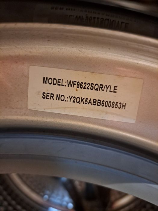 Работеща пералня Samsung скъсана кръстачка