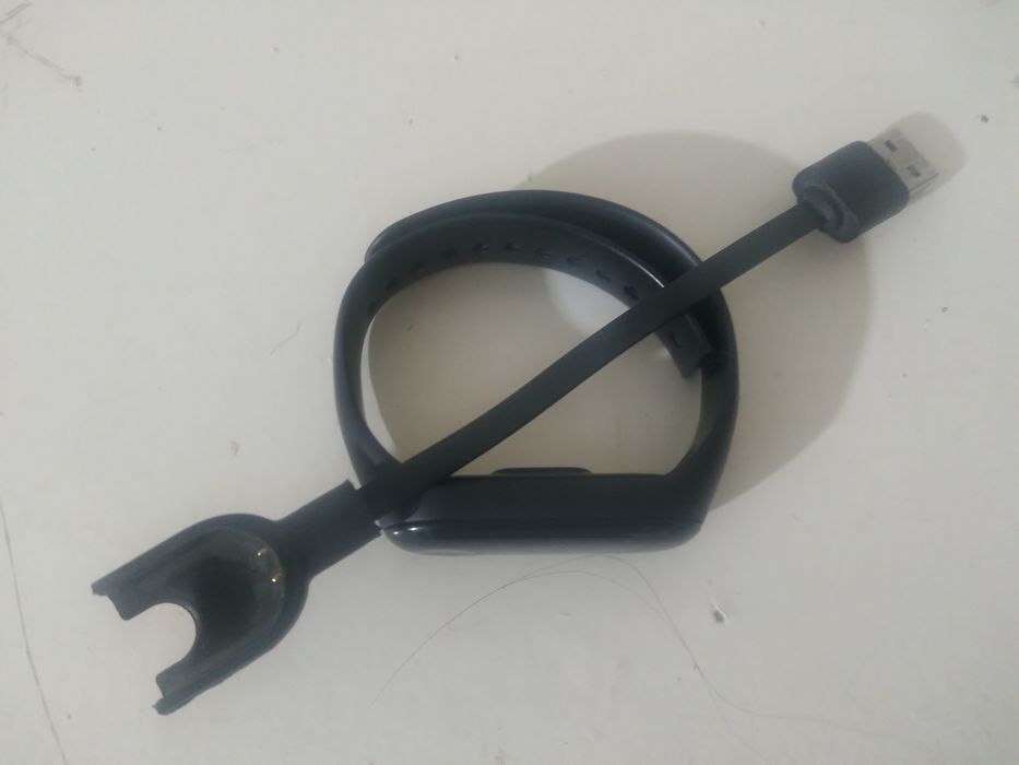Mi band 3  2 yil ishlatilgan